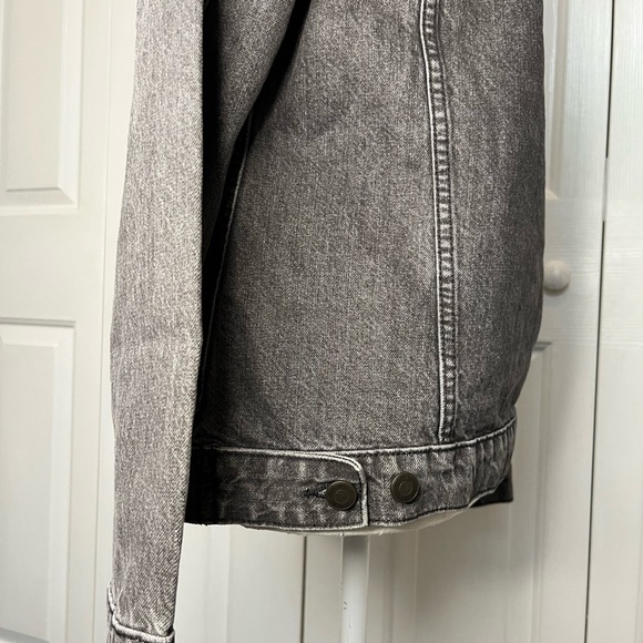 Women's Black Denim Jacket - Picture 4 of 6